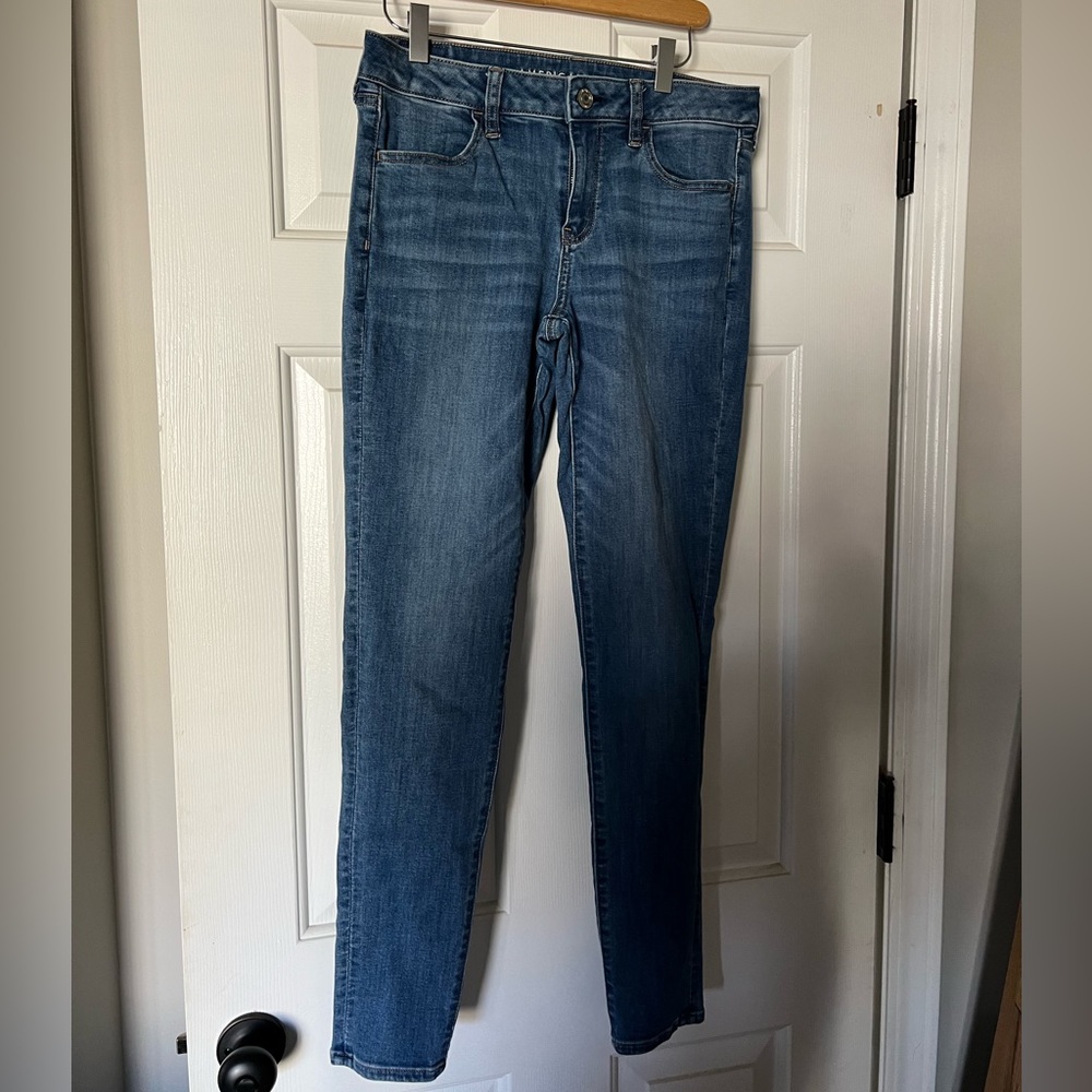 American Eagles Jeans Womens 8 Long Next Level Medium Wash Denim Jeggings